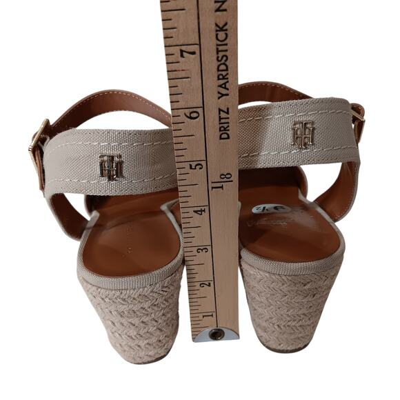 Current $89 Tommy Hilfiger Nilsa Closed Toe Espadrille Wedge Sandals 9.5‎ Summer - Picture 4 of 11